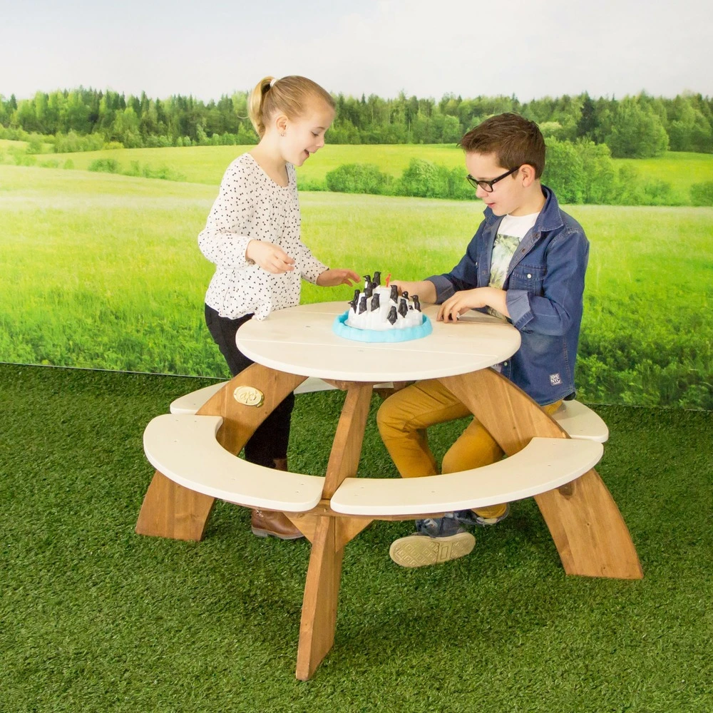 Axi Orion Table Pique Nique Enfant Ronde En Bois Marron & Blanc 5 Axi Orion Table Pique Nique Enfant Ronde En Bois Marron & Blanc – Image 3