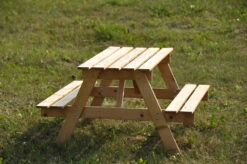 Table Enfant En Bois – Table Et Chaise Enfant - 90x90xh50 Cm - M018-1 -Élégance Jardin 63eb3fd1d7d6e0.61587027